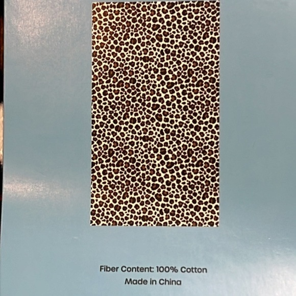 Loft - ‘Animal Print Leopard’ Beach Towel. 36” x 68”. NWT. Firm! - Picture 4 of 4